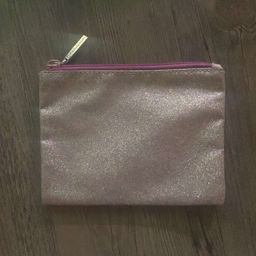 Bath and Body Works small zip pouch